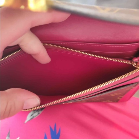 Louis Vuitton Flor Chain Bag - Picture 3 of 16